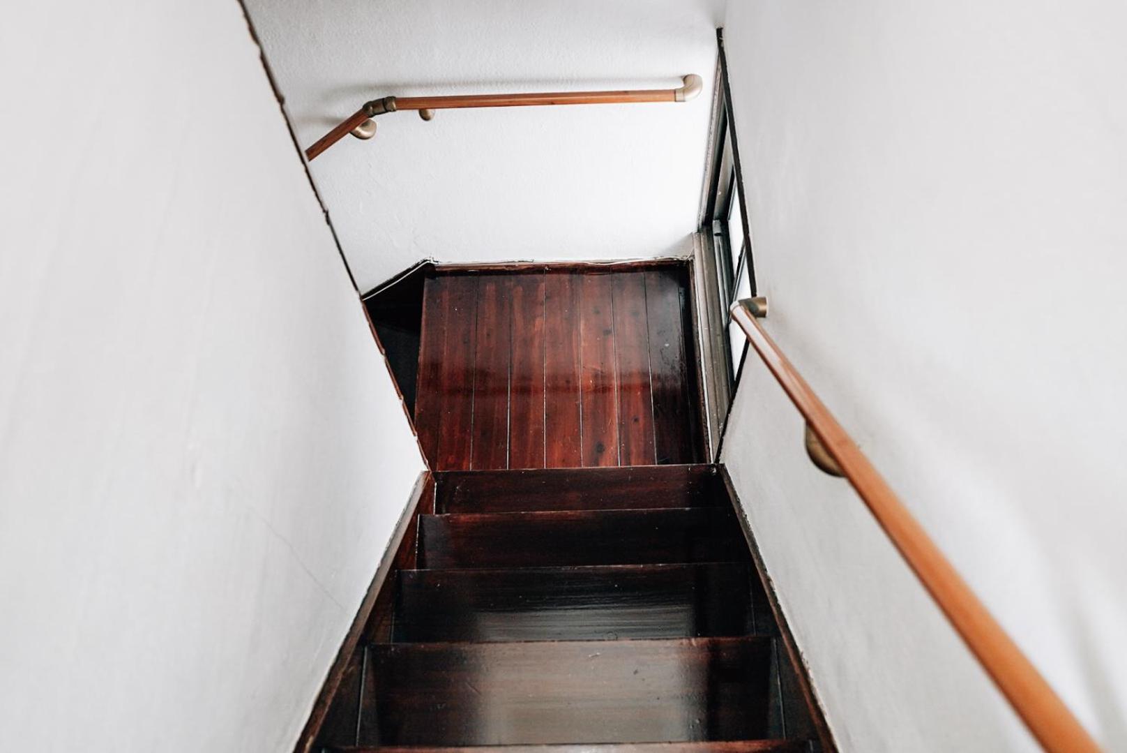 Tipy Records Inn House Одавара Экстерьер фото