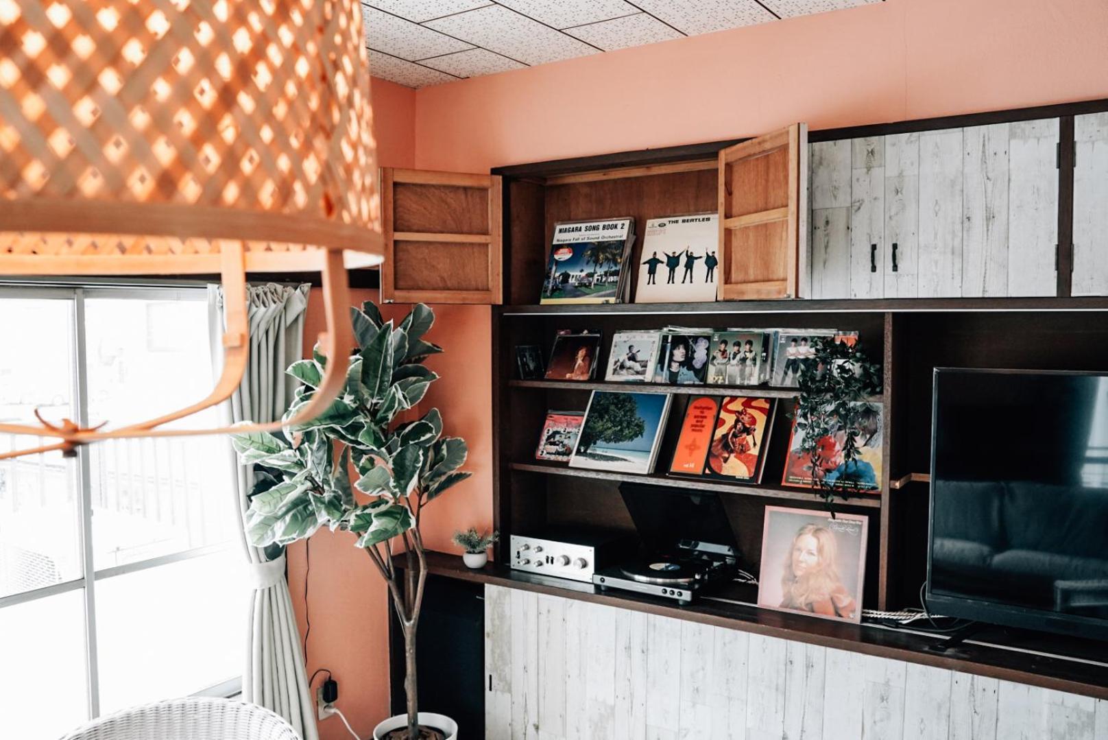 Tipy Records Inn House Одавара Экстерьер фото